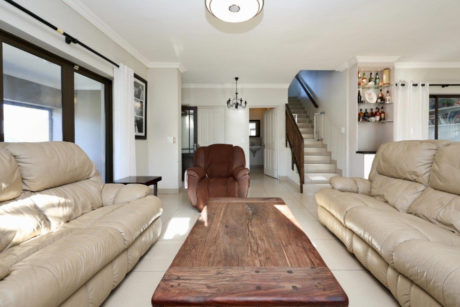 3 Bedroom Property for Sale in Kraaibosch Western Cape